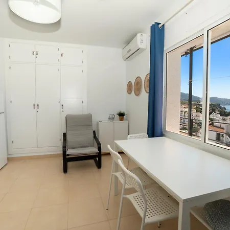 Perdigon 31 Menyber Apartment Nerja Exterior photo